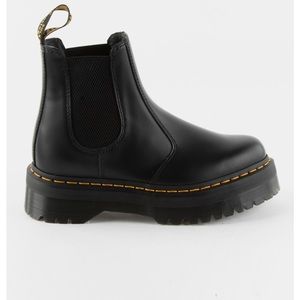 DR. MARTENS 2976 Quad Black Womens Chelsea Boots